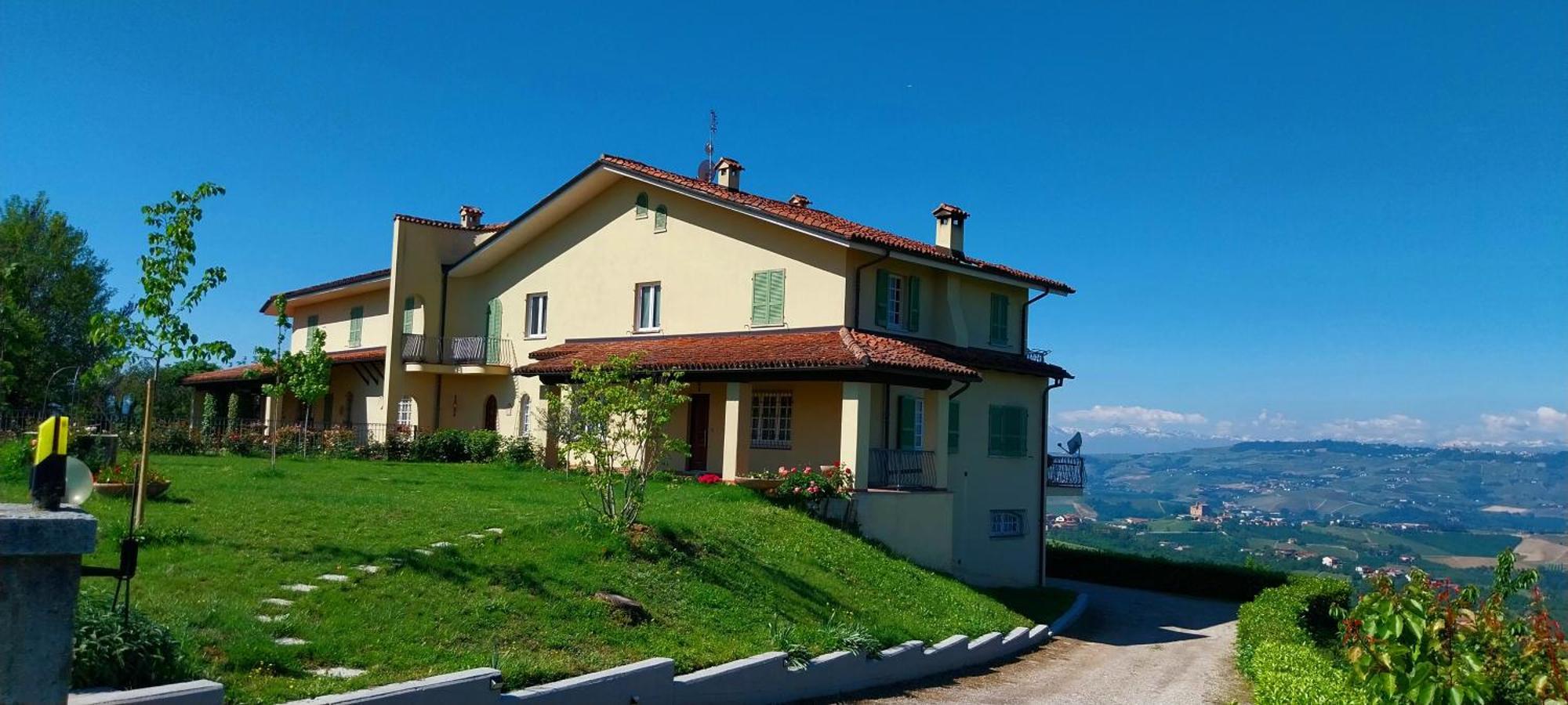 Villa Bellavista Alba, B&B Esterno foto